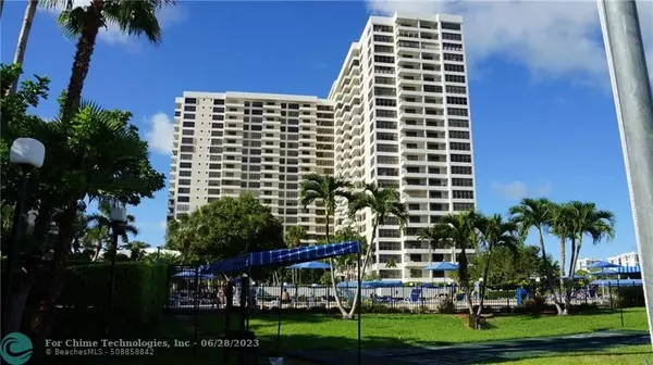 Hallandale Beach, FL 33009,2500 Parkview Dr  #2514-PH