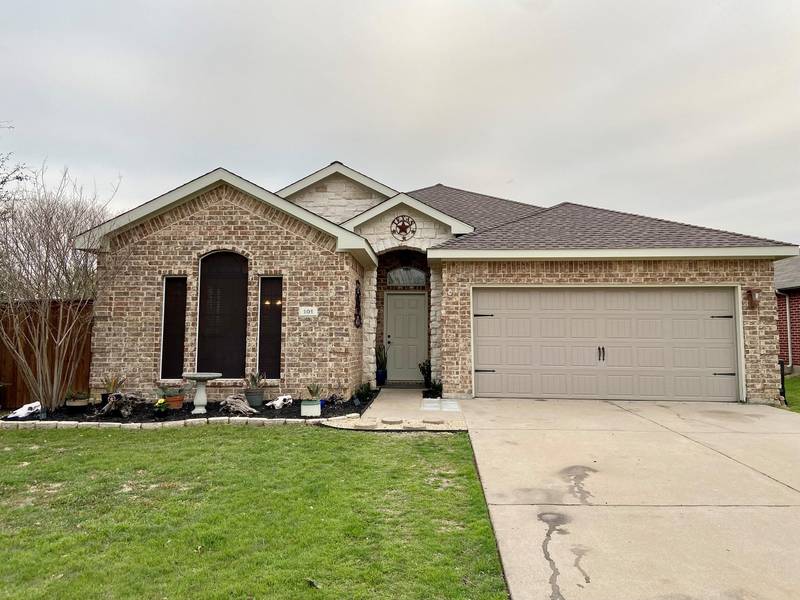 101 Hirth Drive, Crowley, TX 76036