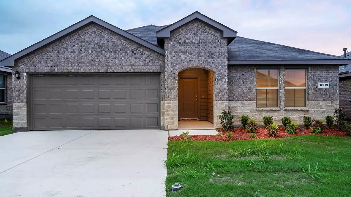 Cleburne, TX 76033,724 DURANGO Lane