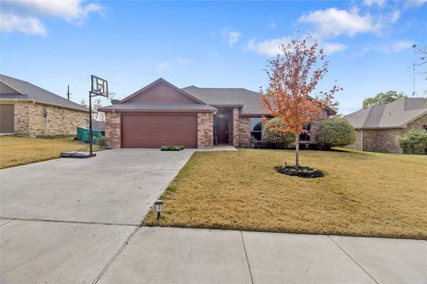 1094 Western Hills Drive, Ferris, TX 75125