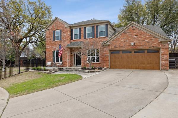 701 Ruby Court, Grapevine, TX 76051