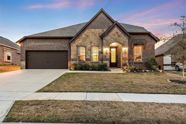 1213 Alderwood Drive, Justin, TX 76247