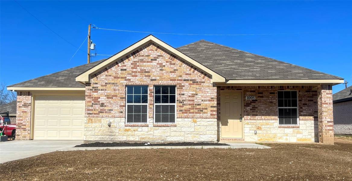 1005 SE 13th Street, Mineral Wells, TX 76067