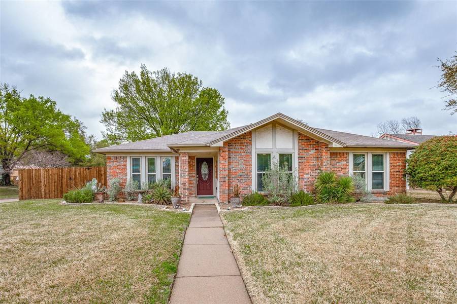 1942 Elm Creek Drive, Garland, TX 75040