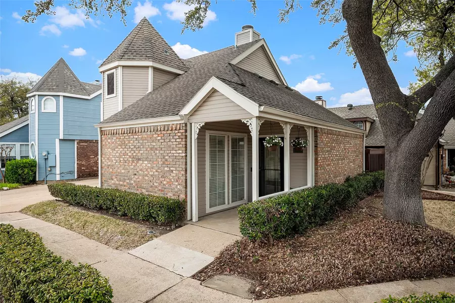 18012 Whispering Gables Lane, Dallas, TX 75287