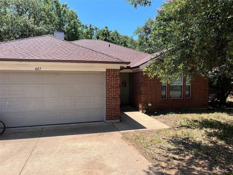 407 Redbud Lane, Tolar, TX 76476