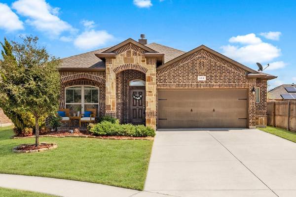 452 Delgany Trail, Fort Worth, TX 76052