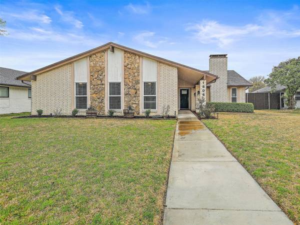 1806 Auburn Drive, Richardson, TX 75081