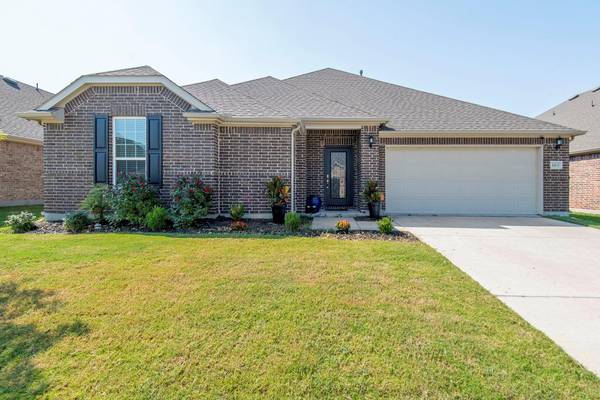 1412 Millican Lane, Aubrey, TX 76227