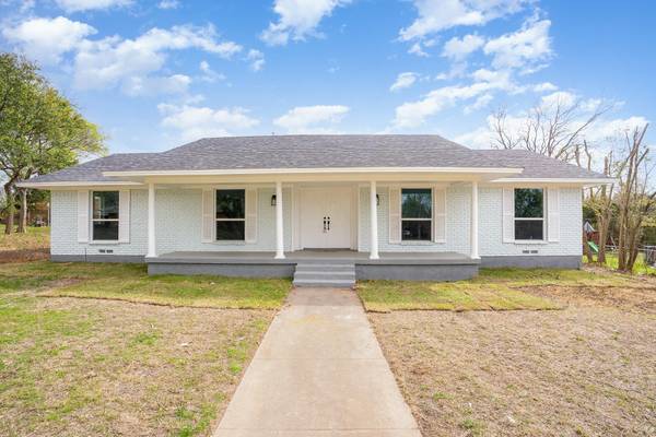 529 Highlands Drive, Desoto, TX 75115