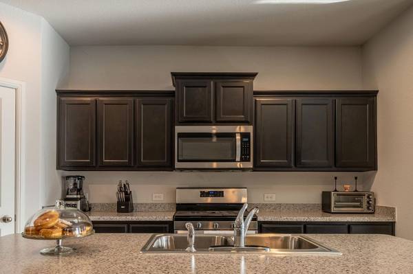 10328 Fort Elliott Trail Crowley, TX 76036