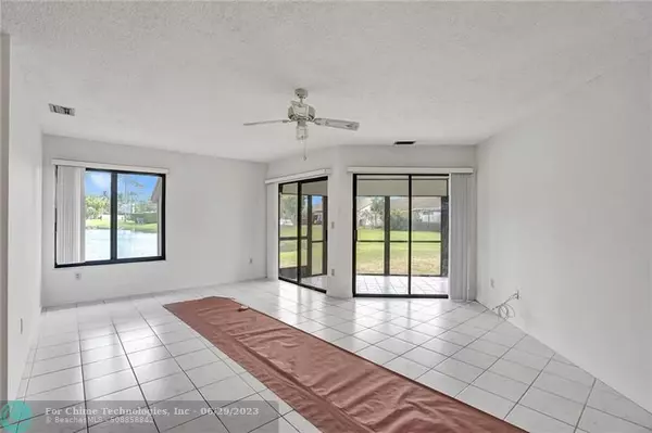 Boca Raton, FL 33428,9718 Saratoga Park Ct  #9718