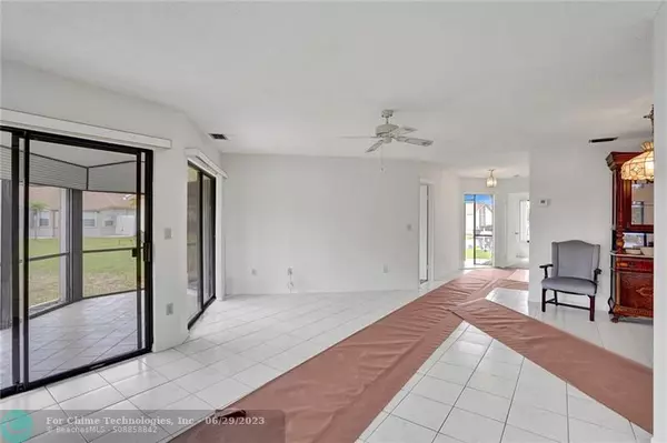 Boca Raton, FL 33428,9718 Saratoga Park Ct  #9718