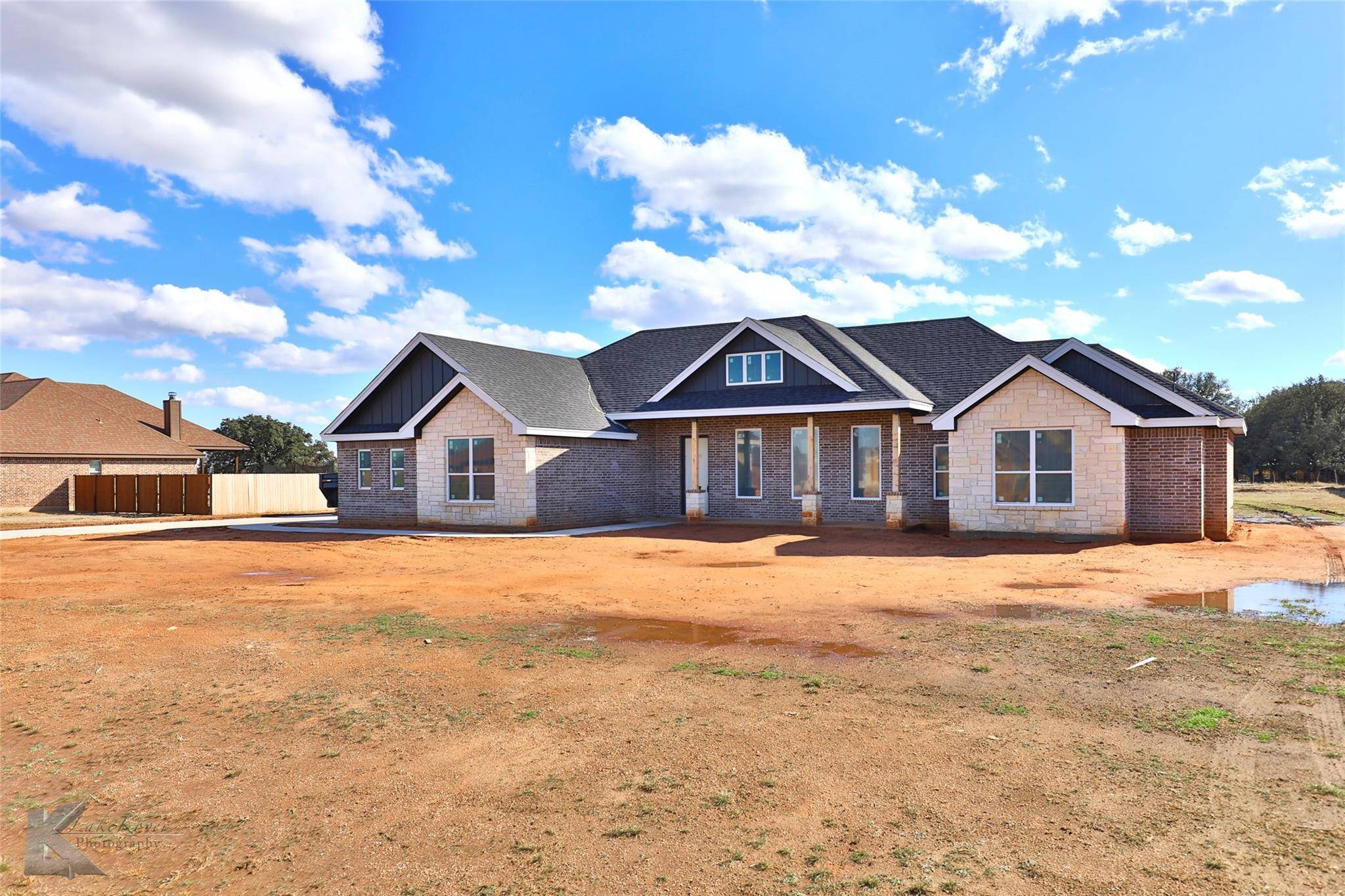 374 Windmill Crossing Trail,  Ovalo,  TX 79541