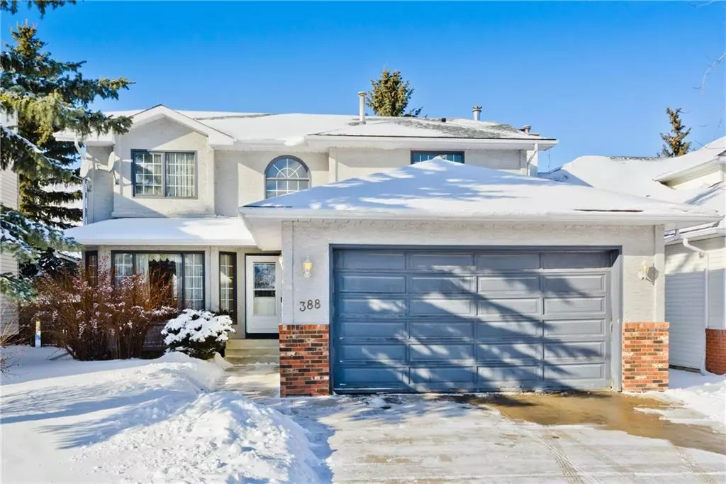 Calgary, AB T3G 3R3,388 Hawkland CIR NW