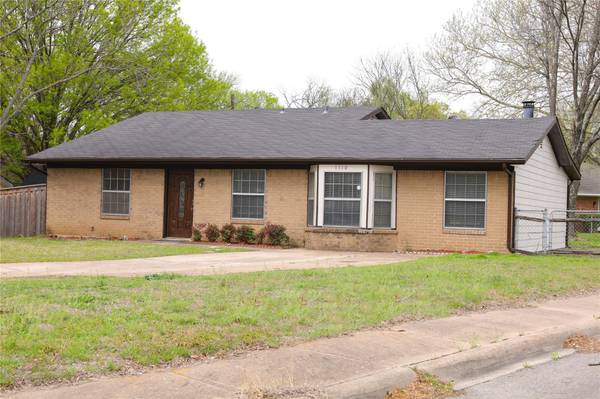 1110 Aries Court, Cedar Hill, TX 75104