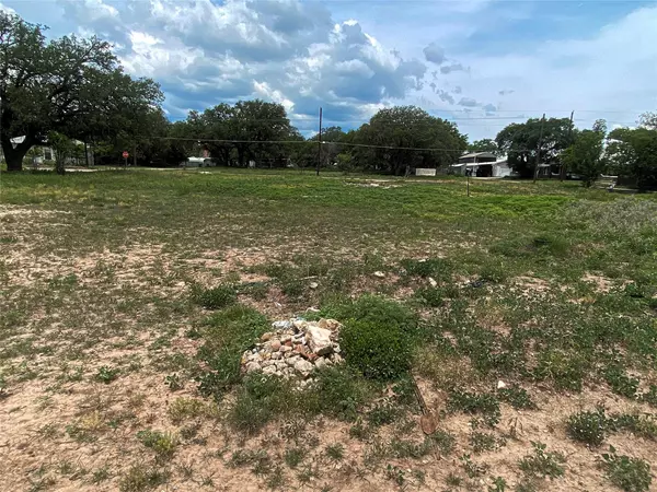 Brady, TX 76825,1205 Elm