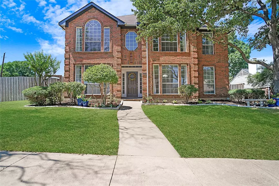 2101 Stonegate Drive, Carrollton, TX 75010