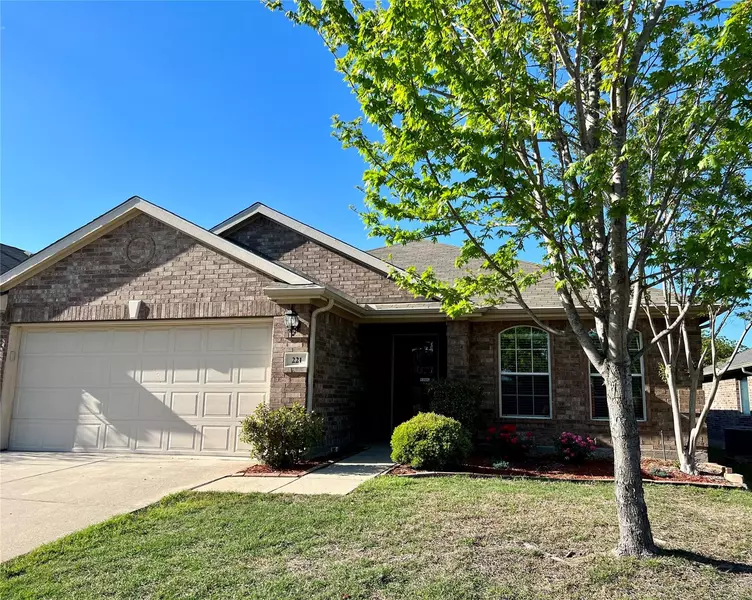 221 Creekwood Drive, Princeton, TX 75407