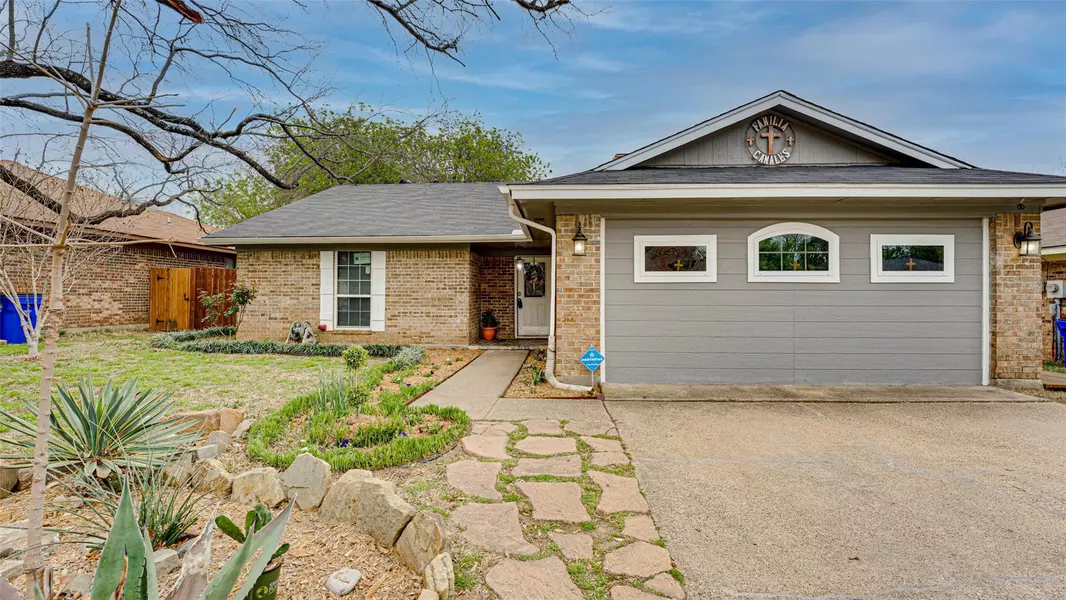 13232 Lexington Lane, Balch Springs, TX 75180