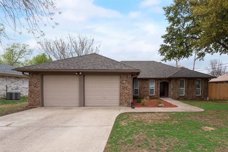 8021 Lynda Lane, North Richland Hills, TX 76180