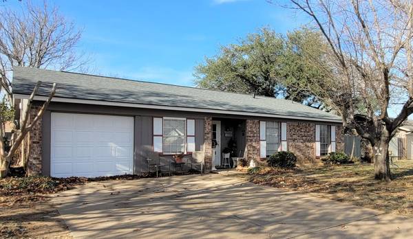 420 Nathan Street, Burleson, TX 76028