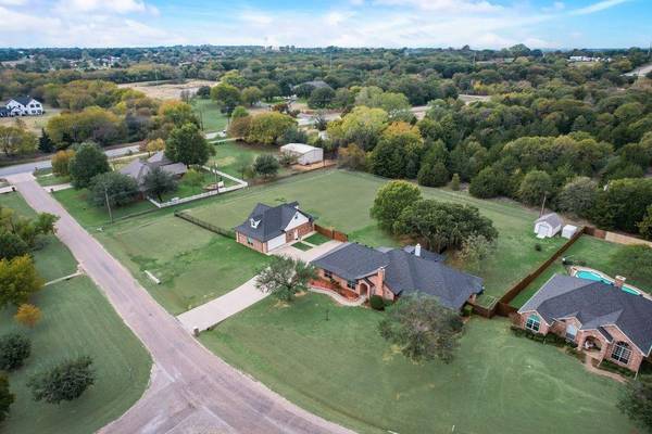 2709 Dorothy Drive, Keene, TX 76031