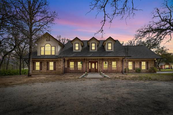 2865 J E Woody Road,  Springtown,  TX 76082