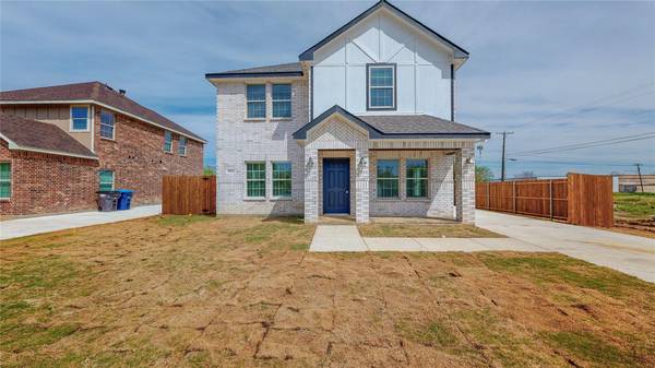 5929 Grayson Street, Fort Worth, TX 76119