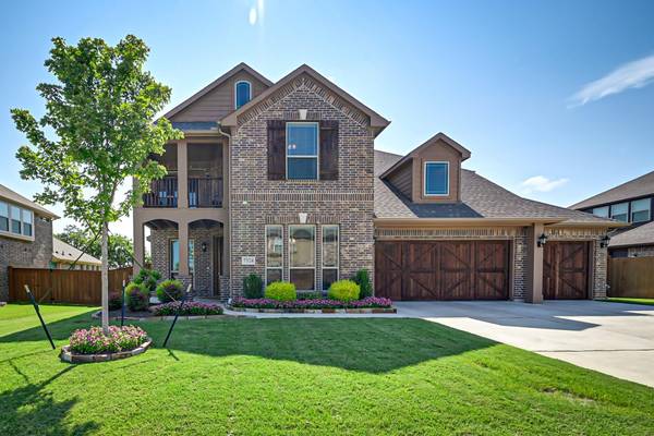 7524 Brooklake Drive, Grand Prairie, TX 75054