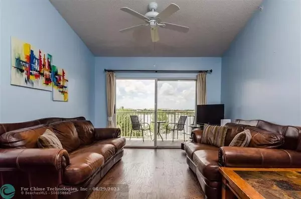 Coconut Creek, FL 33073,5025 Wiles Rd  #308