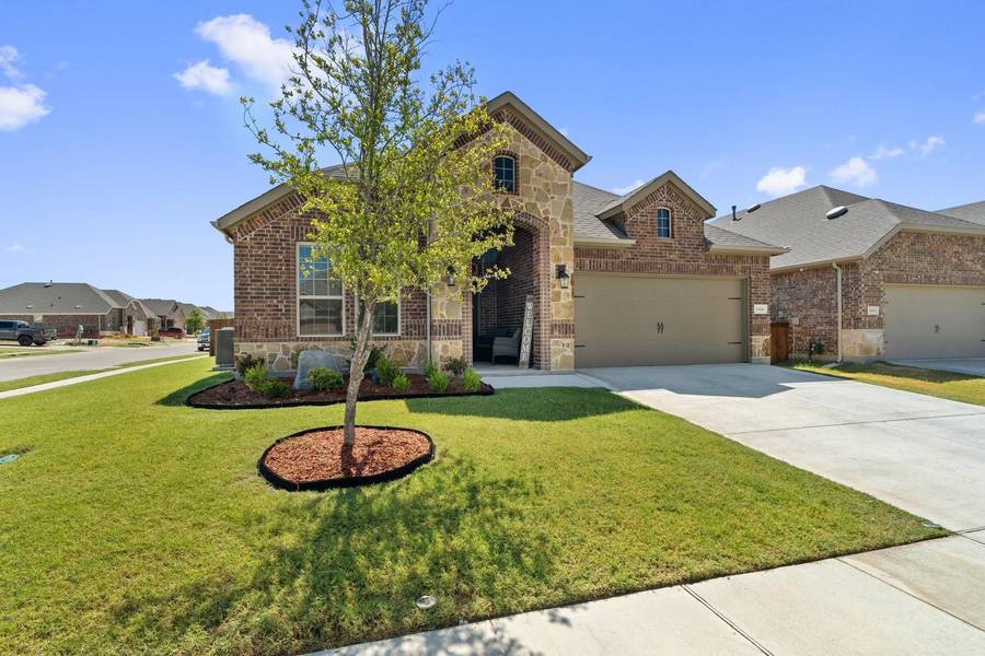 11416 Cobalt Drive, Aubrey, TX 76227