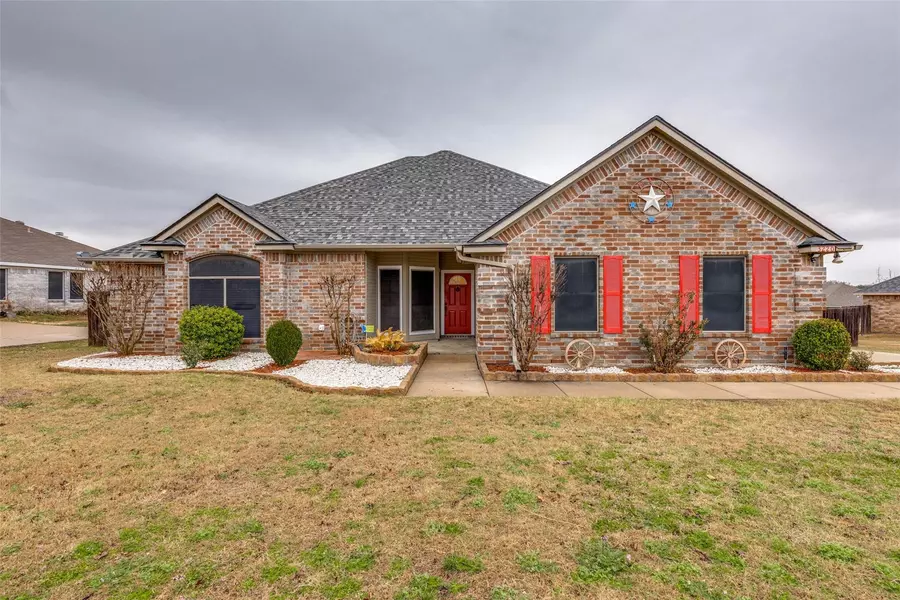 3220 Meandering Way, Granbury, TX 76049