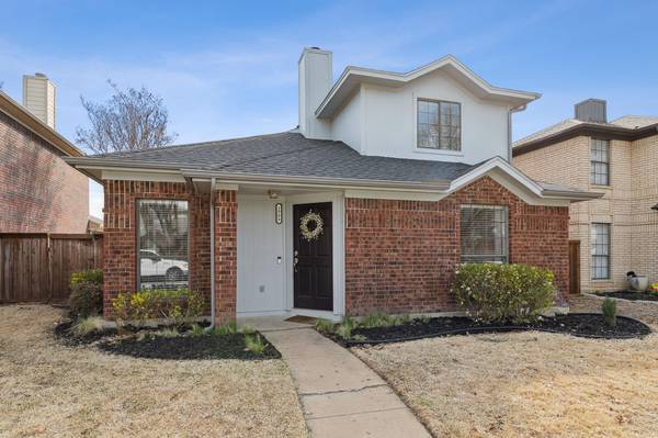 2904 Hunters Point Lane, Carrollton, TX 75007