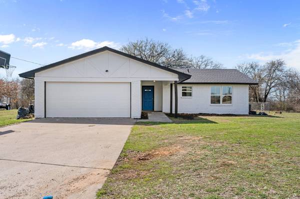 105 Lori Drive,  Mineral Wells,  TX 76067