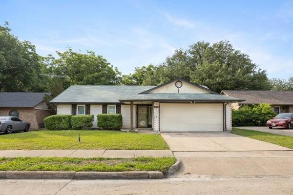 410 Rollingridge Lane, Garland, TX 75043