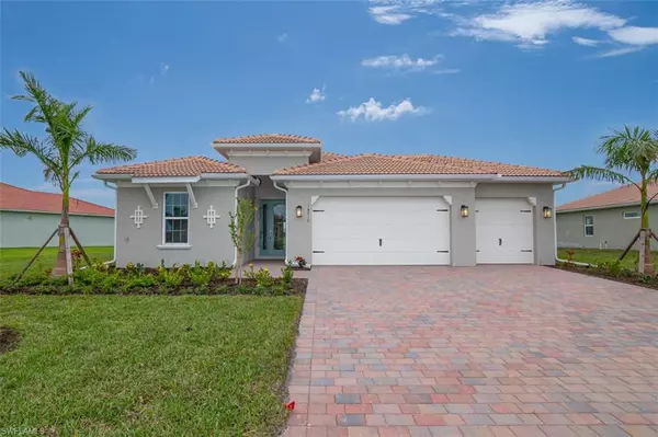 18719 Ensenada DR, Naples, FL 34114