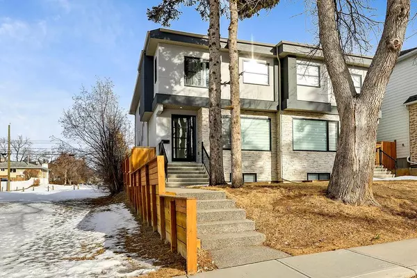 Calgary, AB T2M1V5,1712 23 AVE NW