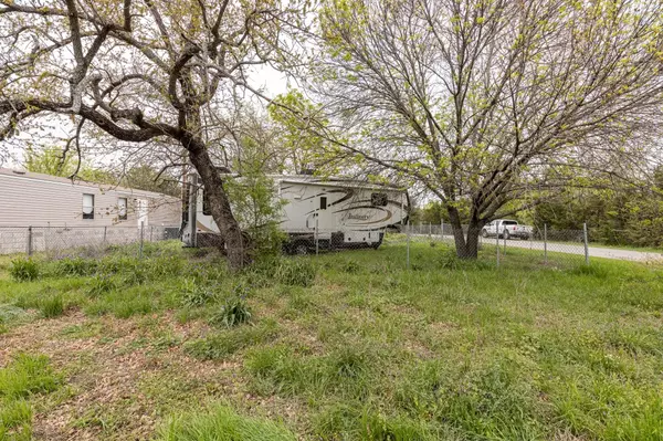 Granbury, TX 76048,2822 Beechwood Street