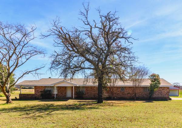 2028 County Road 429, Cleburne, TX 76031