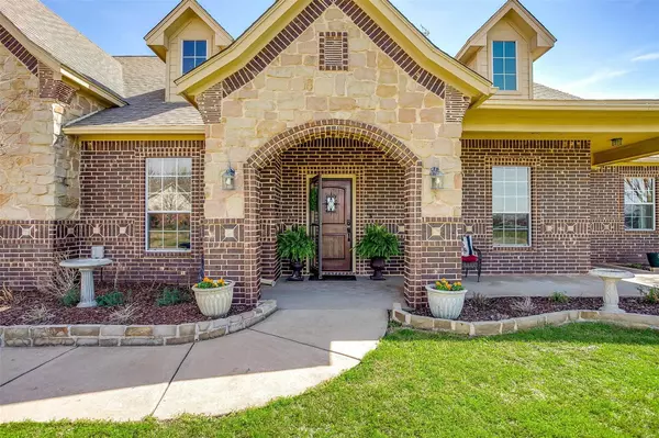 Granbury, TX 76049,1805 W Emerald Bend Court