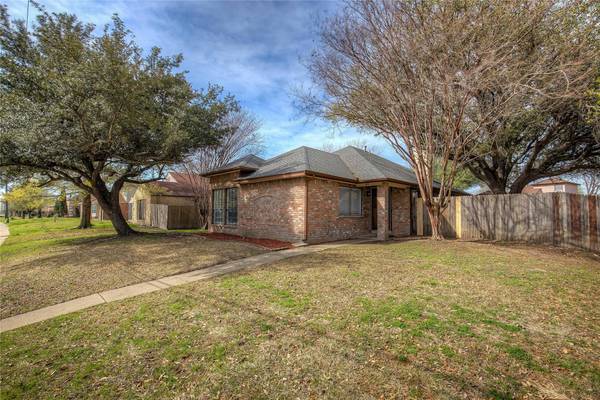 613 Purple Sage Trail, Mesquite, TX 75149