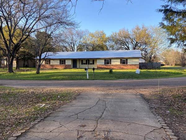 137 Garrett Lane, Gun Barrel City, TX 75156