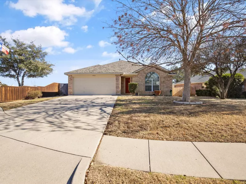 8512 Ranch Hand Trail, Fort Worth, TX 76131