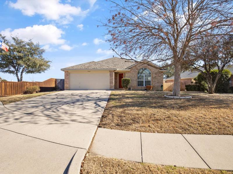 8512 Ranch Hand Trail, Fort Worth, TX 76131