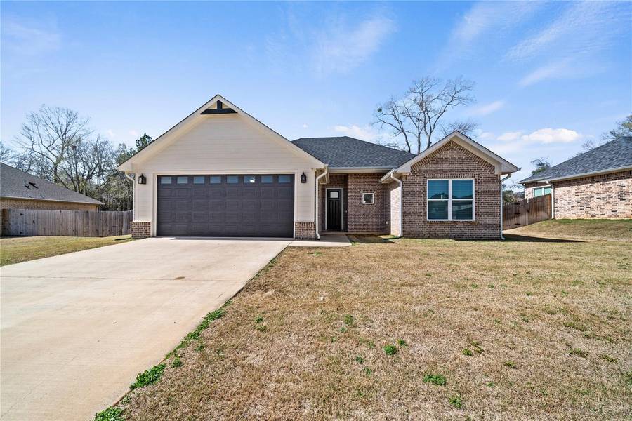 908 Jackie Ray, Whitehouse, TX 75791