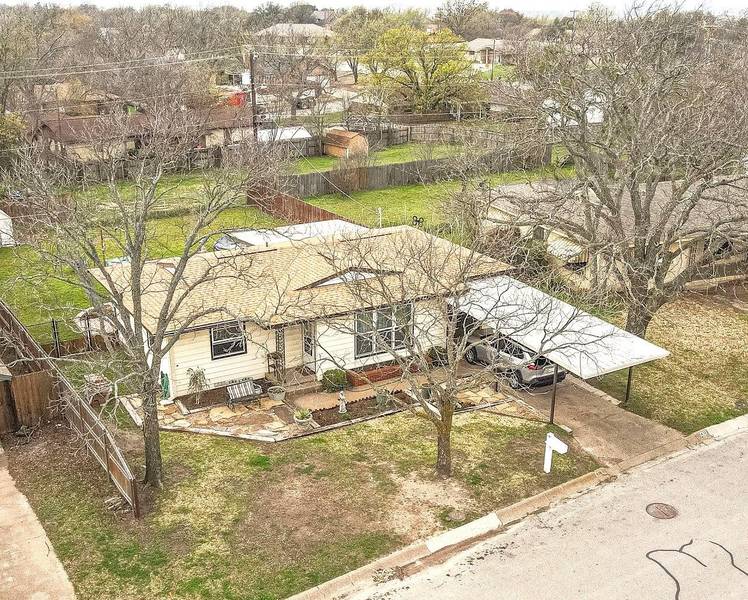 430 Live Oak Lane, Weatherford, TX 76086