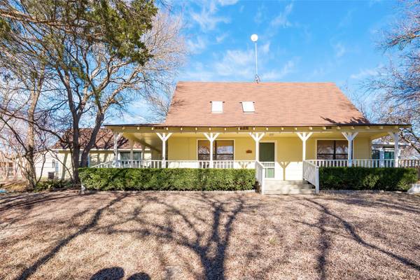 362 Crownover Road, Waxahachie, TX 75167