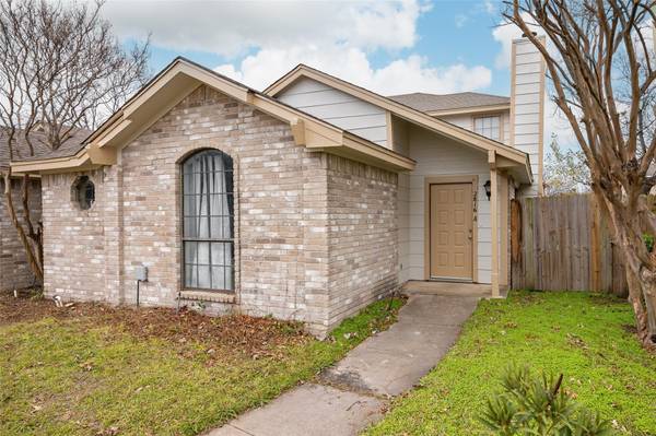 2816 Rutgers Circle #A, Rowlett, TX 75088