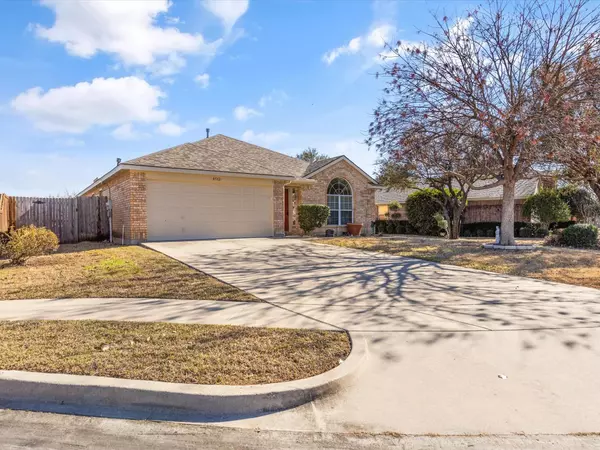 Fort Worth, TX 76131,8512 Ranch Hand Trail